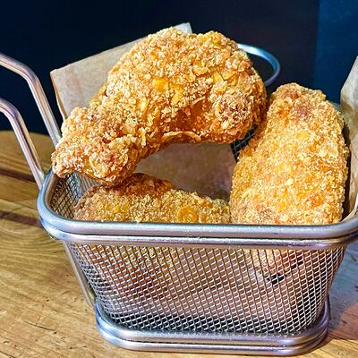 Куриные крылья в панировкев Bliss Food по цене 340 ₽