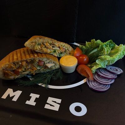 Шаурма BBQ Miso на турецкой лепешке в Шаурма Miso по цене 485 ₽