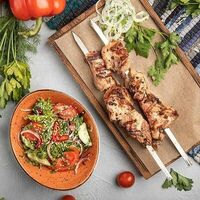 Два шашлыка из свинины, Овощной салат по-грузински в подарок в Кацо