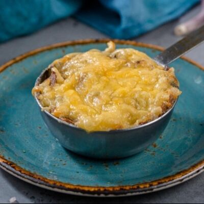 Жюльен с курицей и грибами в Сахара по цене 590 ₽