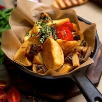 Жареный картофель с грибами в сковородочке в Meal me