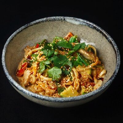 Удон с пряной курицей в Кабуки по цене 550