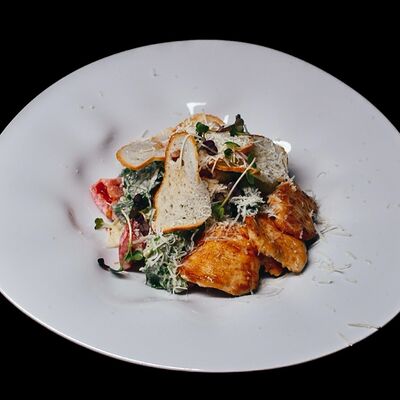 Цезарь с курицей в Лаверна по цене 690 ₽