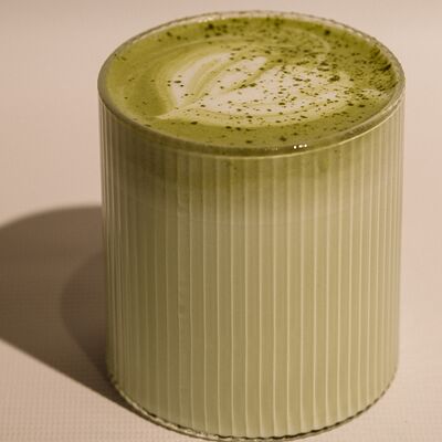 Матча латте в Julycoffee по цене 430 ₽