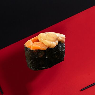 Гункан спайси семга в Jan Sushi по цене 1100 ₸