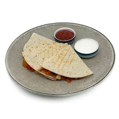 Кесадилья с курицей в Garage по цене 590 ₽