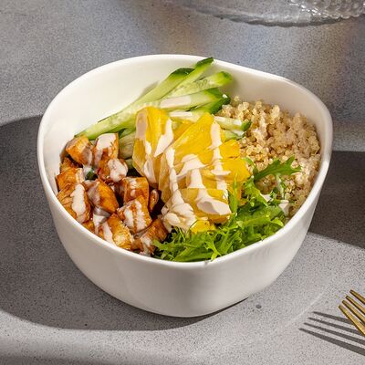 Боул с курицей в Studio по цене 460 ₽