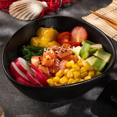 Поке с лососемв Акула вкуса по цене 699 ₽