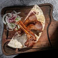 Шашлык из бараньей корейки в Дюшес