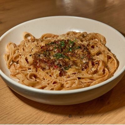 Тальятелле Болоньезе в Ведро Гвоздей по цене 690 ₽