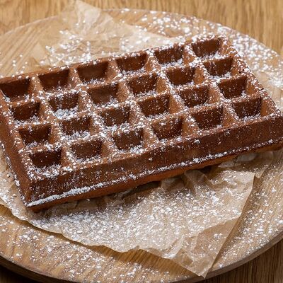 Классическая шоколадная в Pitchii Coffee and Waffles по цене 350 ₽