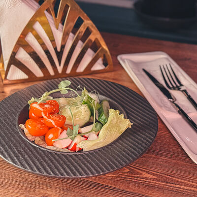 Салат Кремлевская грядка в Масленица по цене 310 ₽