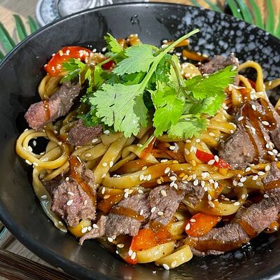 Лапша с говядиной в Wok Street по цене 469 ₽