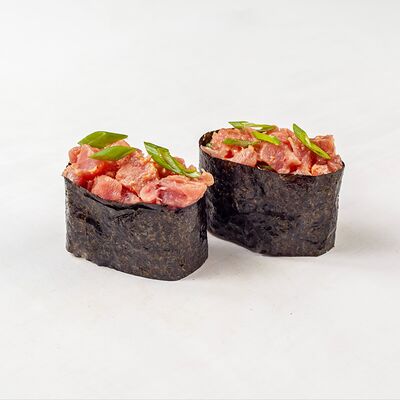 Суши Острый тунец 2 шт в СитиФокс по цене 365 ₽