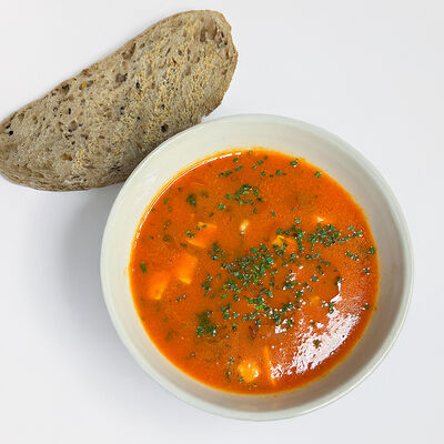 Томатный суп с морепродуктамив KM20 по цене 1440 ₽