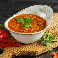 Пряный густой суп из баранины с овощами в ИТЛЕ Стейк-кафе Halal