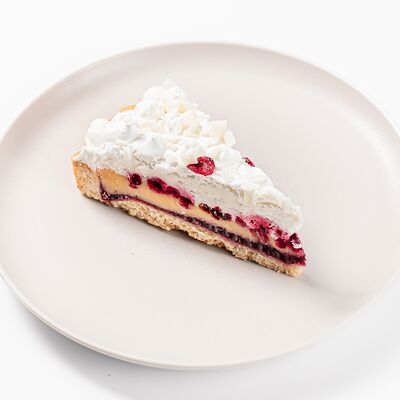 Брусничный пирог в Balance coffee по цене 250 ₽