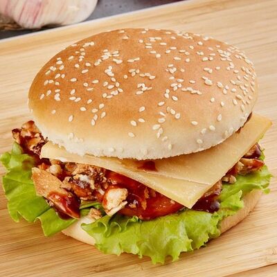 Чизбургер в Sweetok shawerma по цене 365 ₽