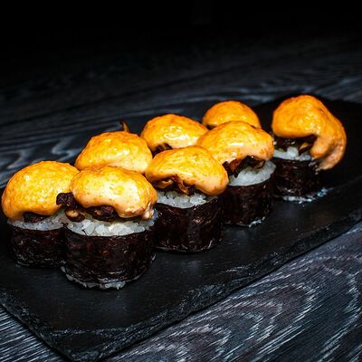 Mushroom roll в Sushi Shop Company по цене 349 ₽