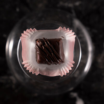 Конфета Сникерс в Наша хвоя по цене 110 ₽