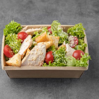 Цезарь с курицей в Кафе на Филатова по цене 350 ₽