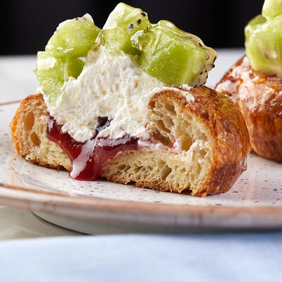 Слойка клубника-киви в Поль Бейкери по цене 220 ₽