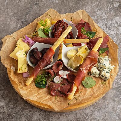 Антипастив Гранж Кафе по цене 2250 ₽