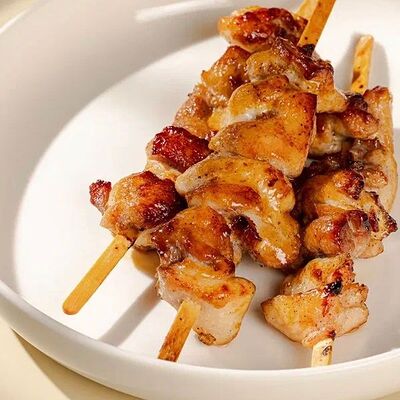 Шашлычок куриный 1 шт в Рогалик по цене 221 ₽