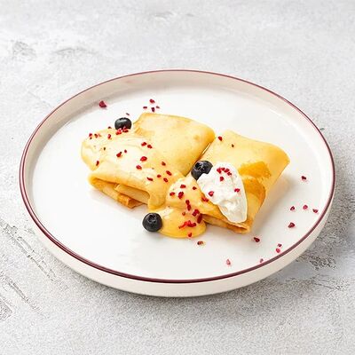 Блинчики с юдзу и кремом маскарпоне в Шоколадница по цене 480 ₽