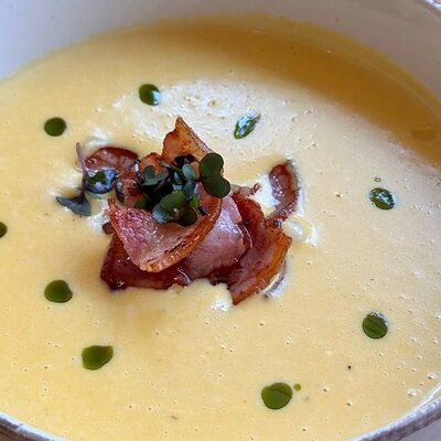 Сырный суп с беконом в Kraffin Bakery по цене 547 ₽