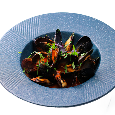 Мидии в томатном соусе в GrU seasons по цене 990 ₽