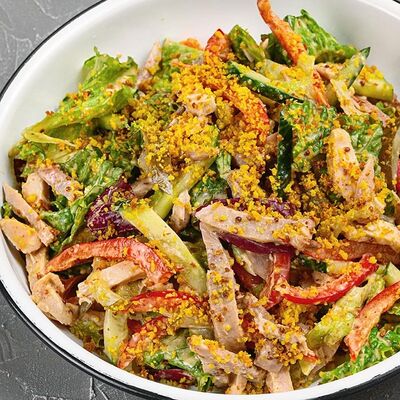 Салат с копченым мясом в Корчма по цене 380