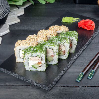 Чикен ролл в Суши Ням по цене 365 ₽