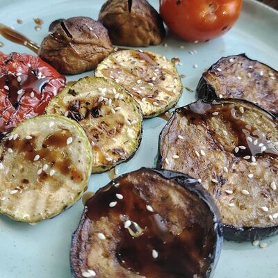 Овощи на углях в Хинкальная Едим вкусно по цене 360 ₽