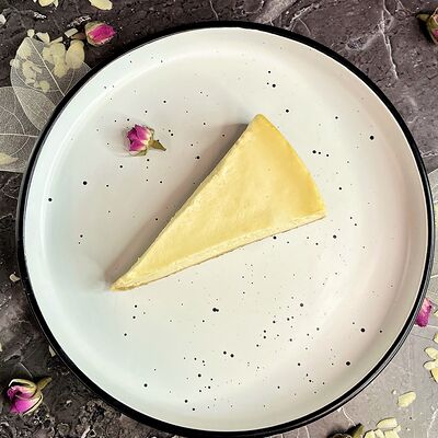 Чизкейк Соленая карамель в Рива Рум лаунж бар по цене 385 ₽