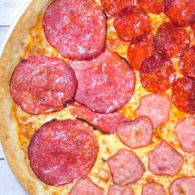 Пицца Колбасный вайб в Marfino Delivery по цене 690 ₽