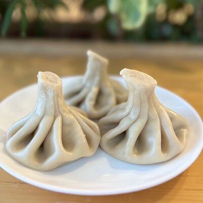 Хинкали со свининой и говядиной в Фуд Корт №1 по цене 255 ₽