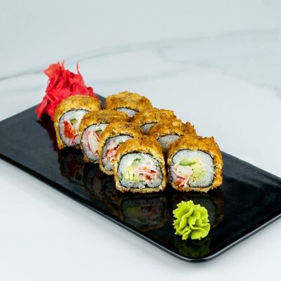 Темпура ролл Калифорния в Сушимания по цене 510 ₽