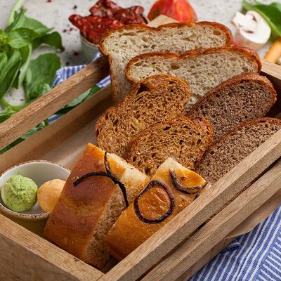 Корзина с хлебом в Кукумбер по цене 220