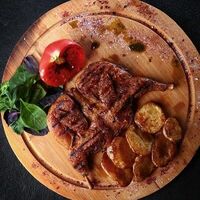 Цыпленок табака с картофелем бэби в Vinograd