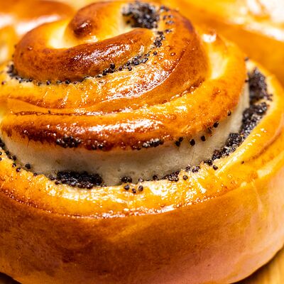 Булочка с маком в Тандыр по цене 75 ₽