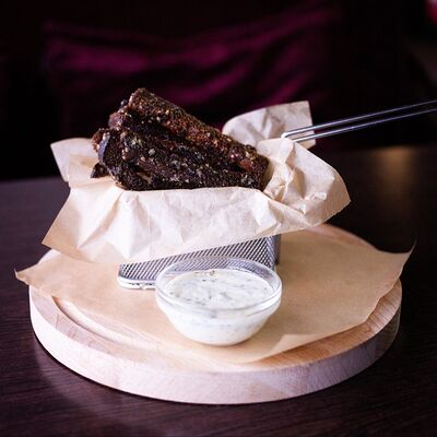 Чесночные гренки в Chill Zone по цене 200 ₽