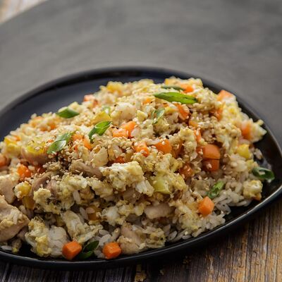 Чикен Райс в Вокруг суши по цене 544