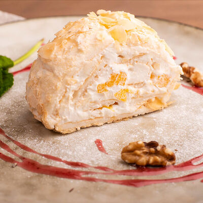 Меренговый рулет доставка в Еда Да по цене 350 ₽