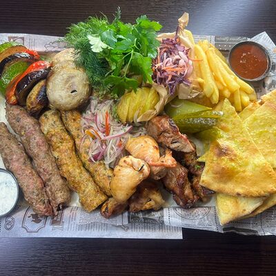 Набор на компанию на мангале в Лось Лосось по цене 3850 ₽