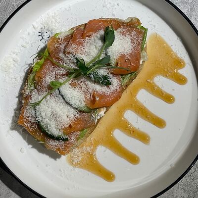 Брускетта с лососем в Брусена по цене 490 ₽