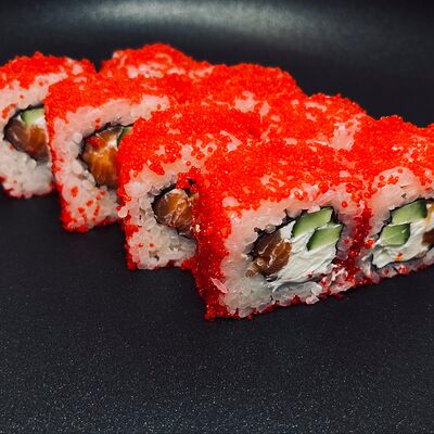 Калифорния с форелью в Uchu Sushi Yaki по цене 479 ₽