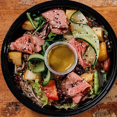 Салат с ростбифом в Джорджина по цене 590 ₽