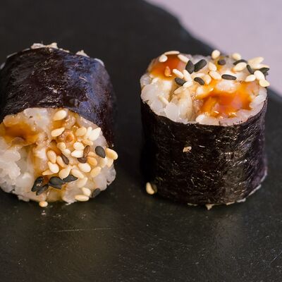 Ролл Унаги макив Лукоморье по цене 525 ₽