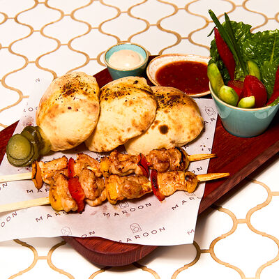 Открытая шаурма с курицей и мини-питой в Maroon по цене 1690 ₽